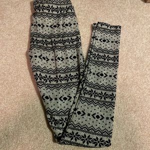 ❗️2/$8 dELiA*s | leggings